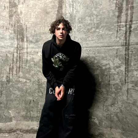 Walker Bryant began his acting career with roles in short films, soon gaining a name as a fine actor.